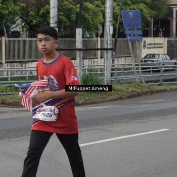 Runner Photo 6012195