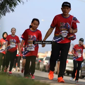 Runner Photo 6012209