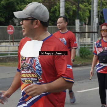 Runner Photo 6012217