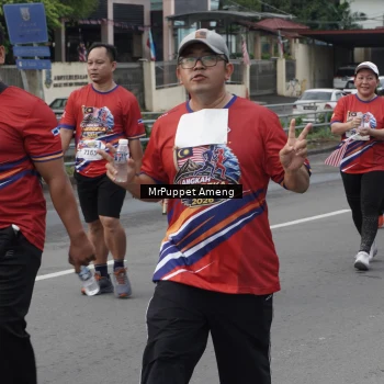 Runner Photo 6012221
