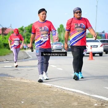Runner Photo 6012230