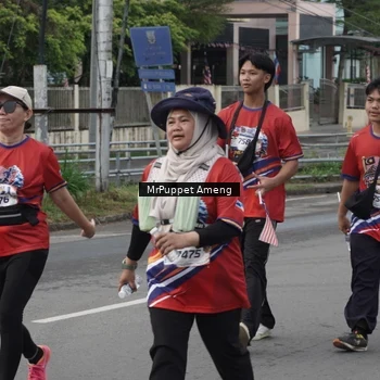 Runner Photo 6012253