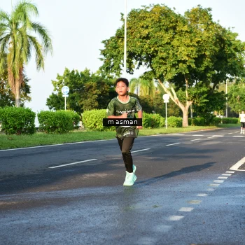 Runner Photo 6012258