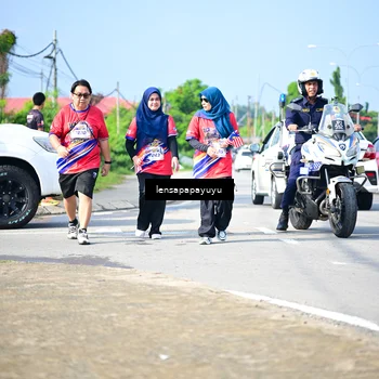 Runner Photo 6012302