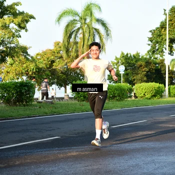 Runner Photo 6012304