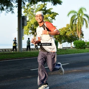Runner Photo 6012318
