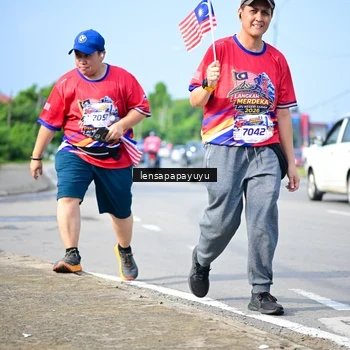 Runner Photo 6012342