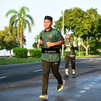Runner Photo 6012354