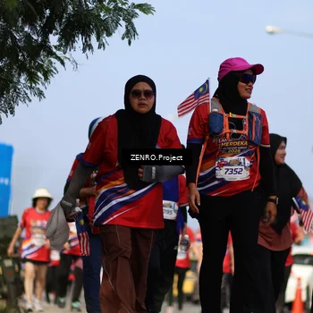Runner Photo 6012410