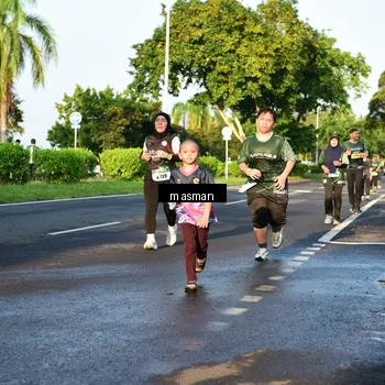 Runner Photo 6012424