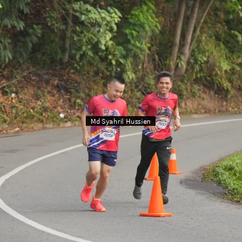 Runner Photo 6012425