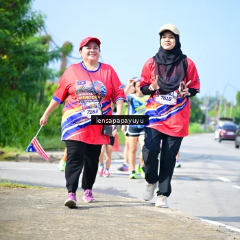 Runner Photo 6012430