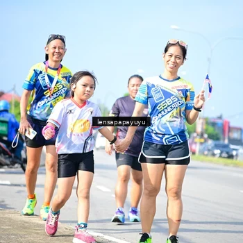Runner Photo 6012439