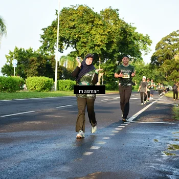 Runner Photo 6012441