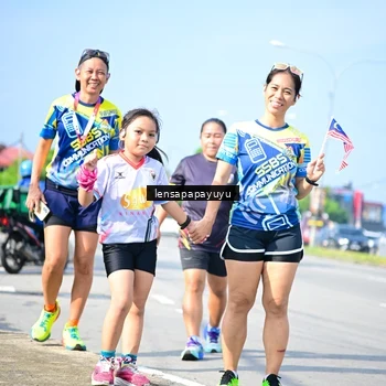 Runner Photo 6012444