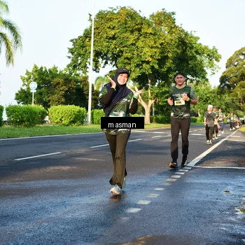 Runner Photo 6012445