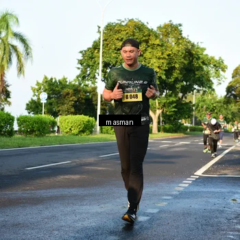 Runner Photo 6012450