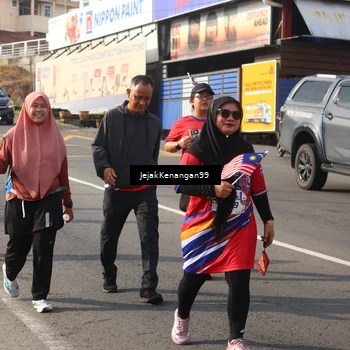 Runner Photo 6012454