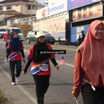 Runner Photo 6012483
