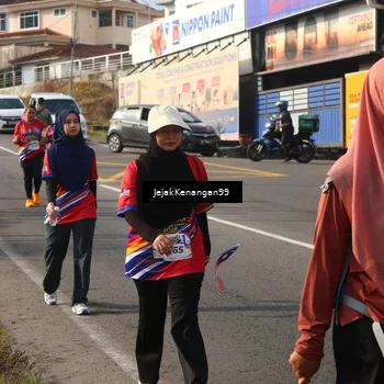 Runner Photo 6012486