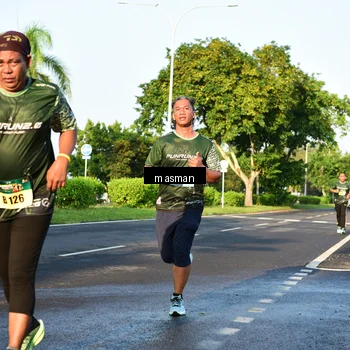 Runner Photo 6012532