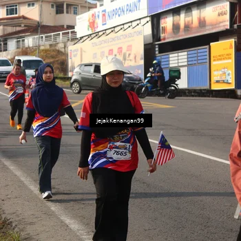 Runner Photo 6012540