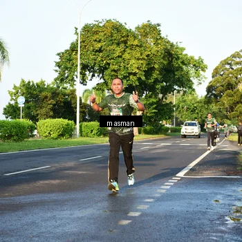 Runner Photo 6012544