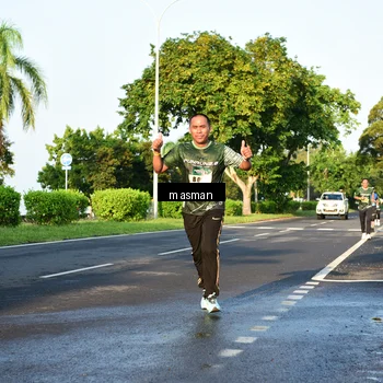 Runner Photo 6012550