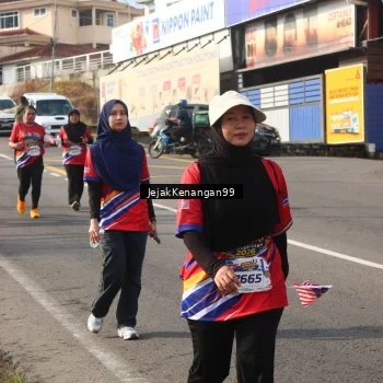 Runner Photo 6012574