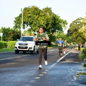 Runner Photo 6012577