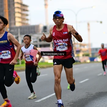 Runner Photo 6012581