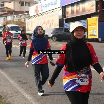 Runner Photo 6012590