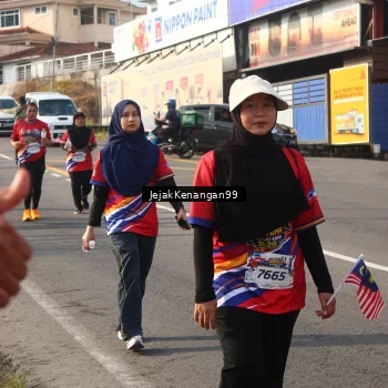 Runner Photo 6012594