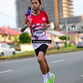 Runner Photo 6012595