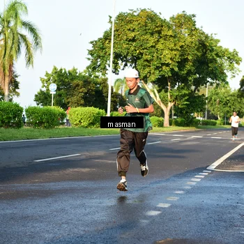 Runner Photo 6012604
