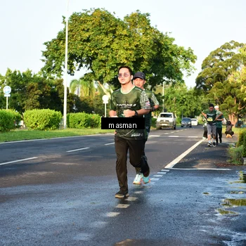 Runner Photo 6012662