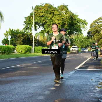 Runner Photo 6012673