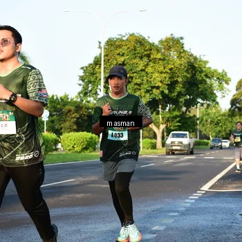Runner Photo 6012679