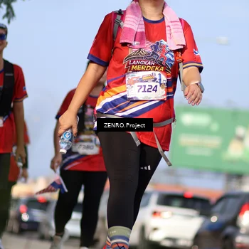 Runner Photo 6012692