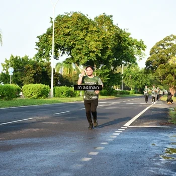 Runner Photo 6012700