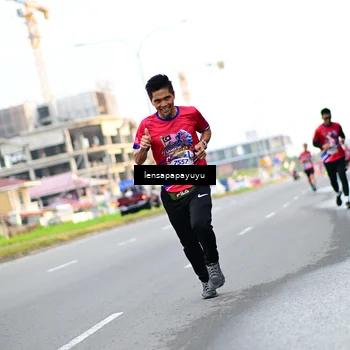 Runner Photo 6012702