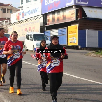 Runner Photo 6012703