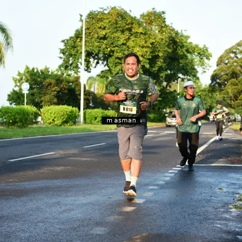Runner Photo 6012713