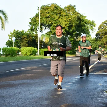Runner Photo 6012716