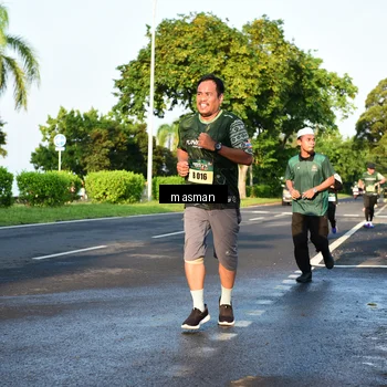 Runner Photo 6012719