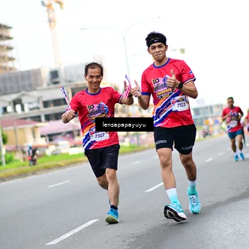 Runner Photo 6012722