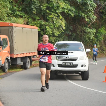 Runner Photo 6012725