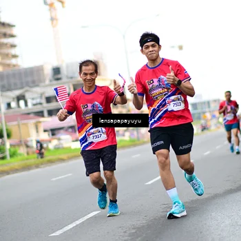 Runner Photo 6012736