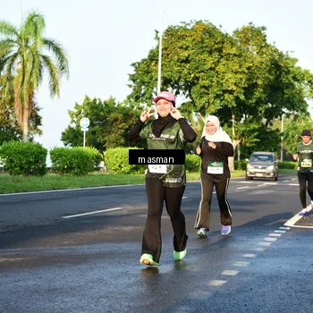 Runner Photo 6012743