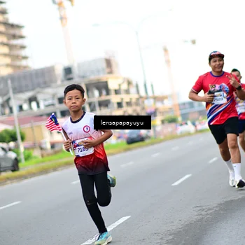 Runner Photo 6012772